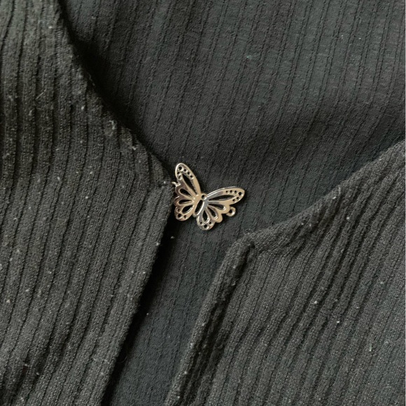 H&M Black Butterfly Tee - Picture 4 of 4